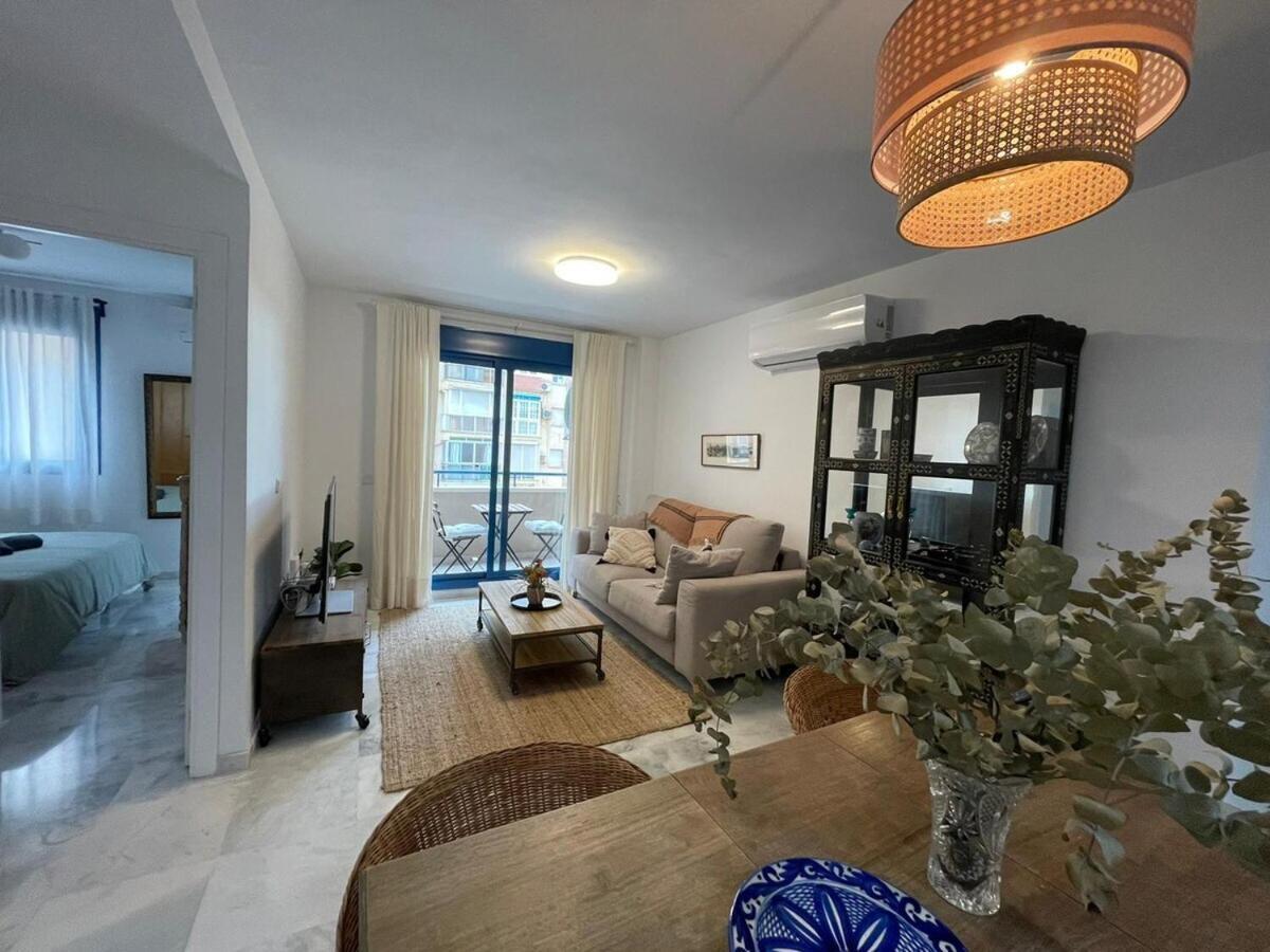 Calu Homes Cerca Playa De Huelin Appartamento Málaga